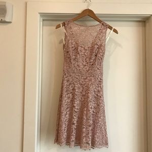 Bridesmaid dress (cameo)